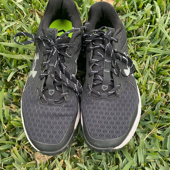 under armor men's tennis shoes